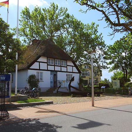Ferienwohnung Mit Balkon, Gratis Nutzung Vom Ahoi Erlebnisbad Und Sauna In Sellin - Haus Strandeck Fewo 19 Гёрен Экстерьер фото